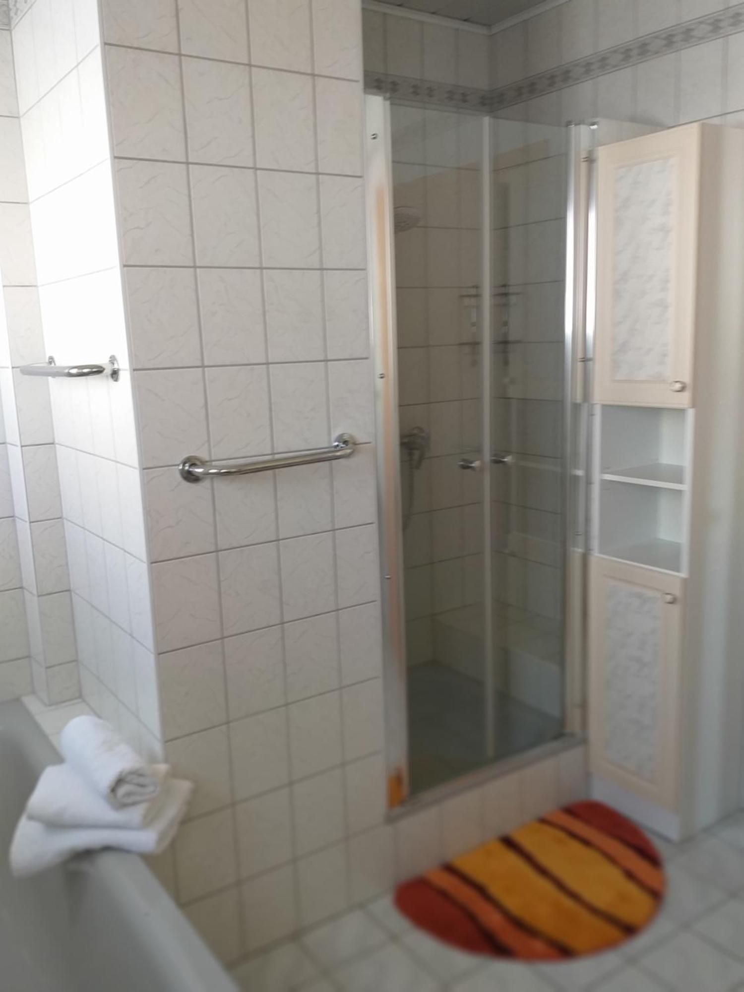 Apartment Zwei Schlafzimmer- Betten In Komforthoehe Baumholder Dış mekan fotoğraf