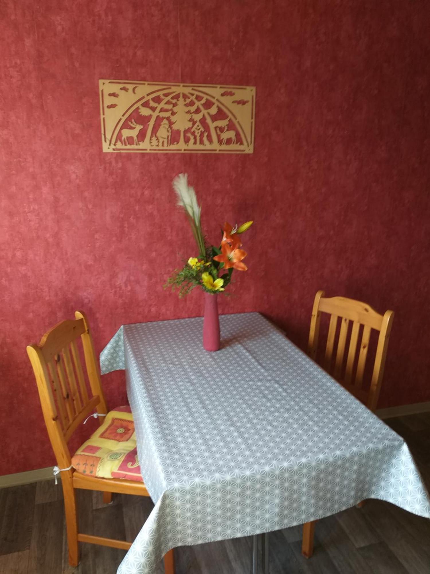 Apartment Zwei Schlafzimmer- Betten In Komforthoehe Baumholder Dış mekan fotoğraf